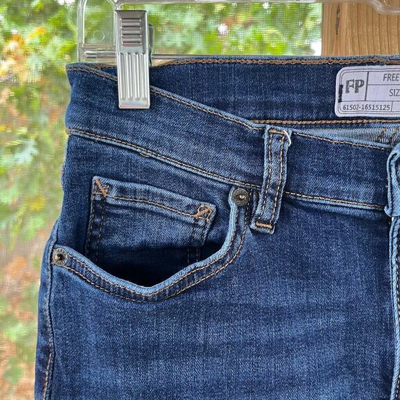 Free People Great Heights Fringe Skinny Jeans Medium Wash Size 27 - Picture 5 of 10